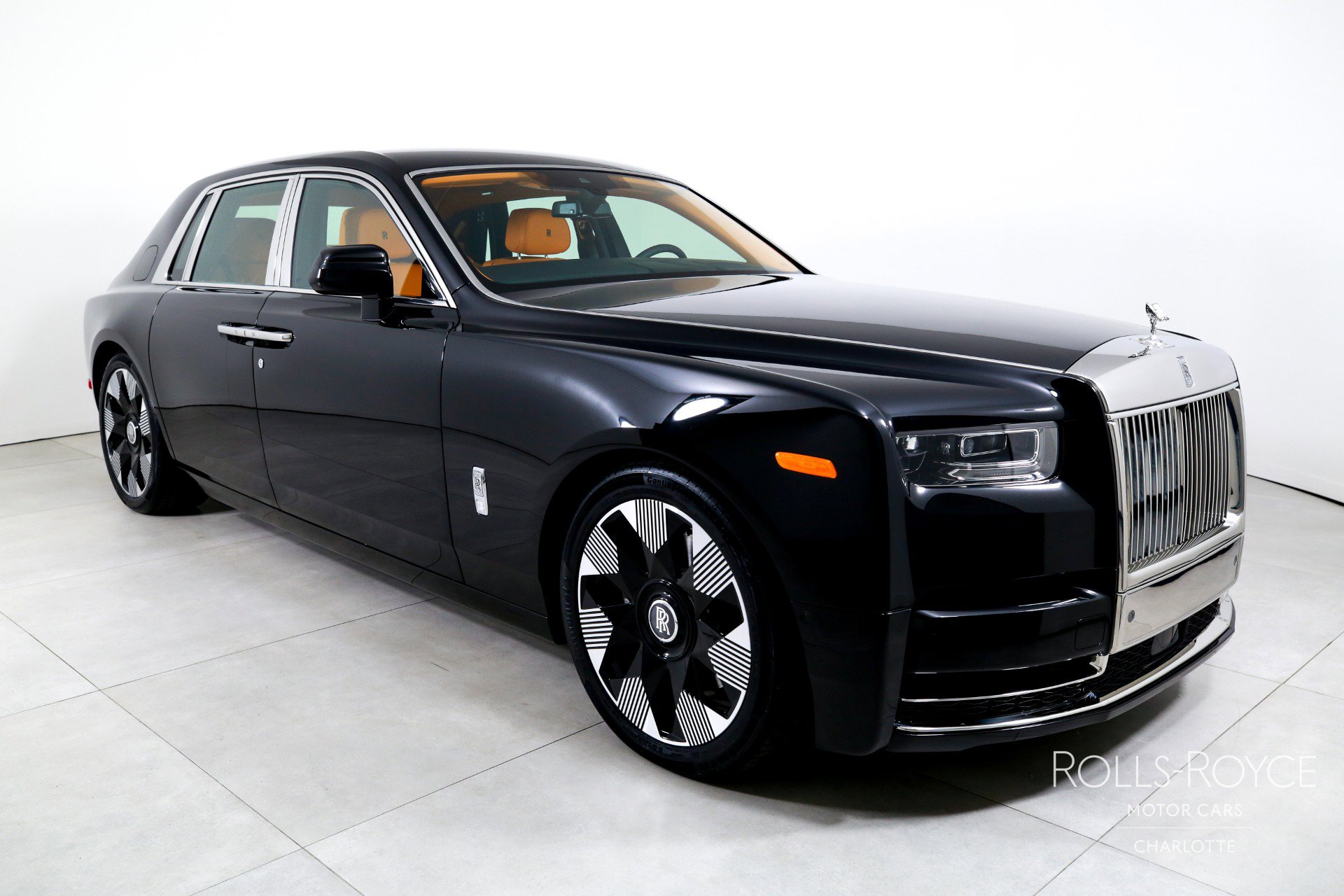 New 2026 Rolls-Royce Phantom Sedan image 6