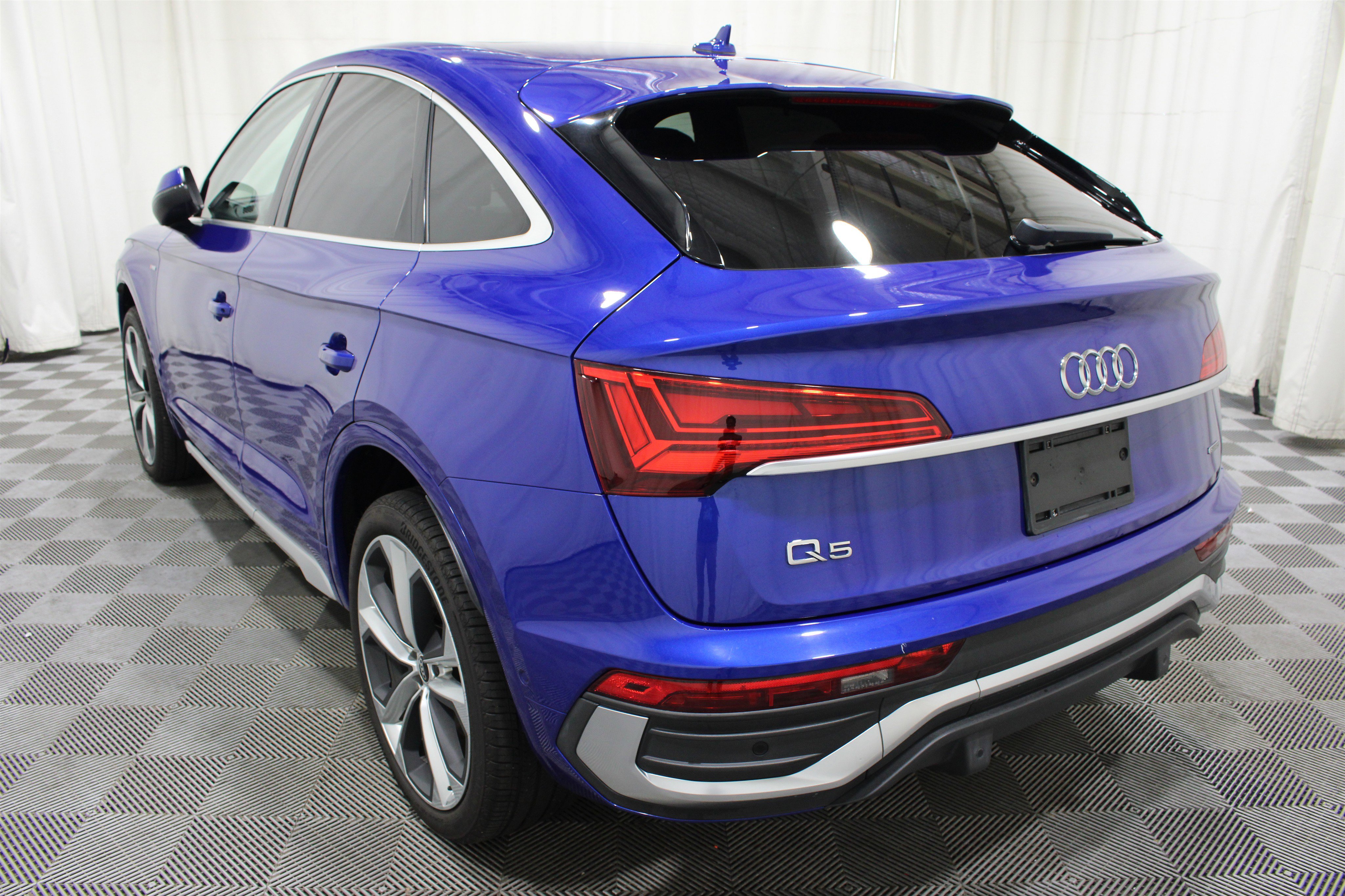 Used 2021 Audi Q5 Prestige w/ Prestige Package image 36