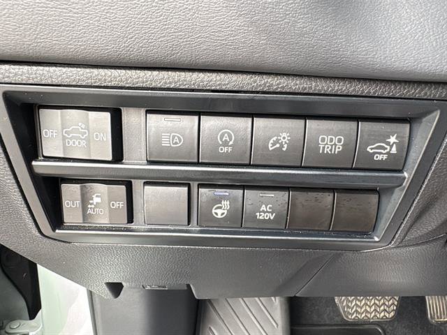 Used 2024 Toyota Tundra Platinum AWD/4WD image 17