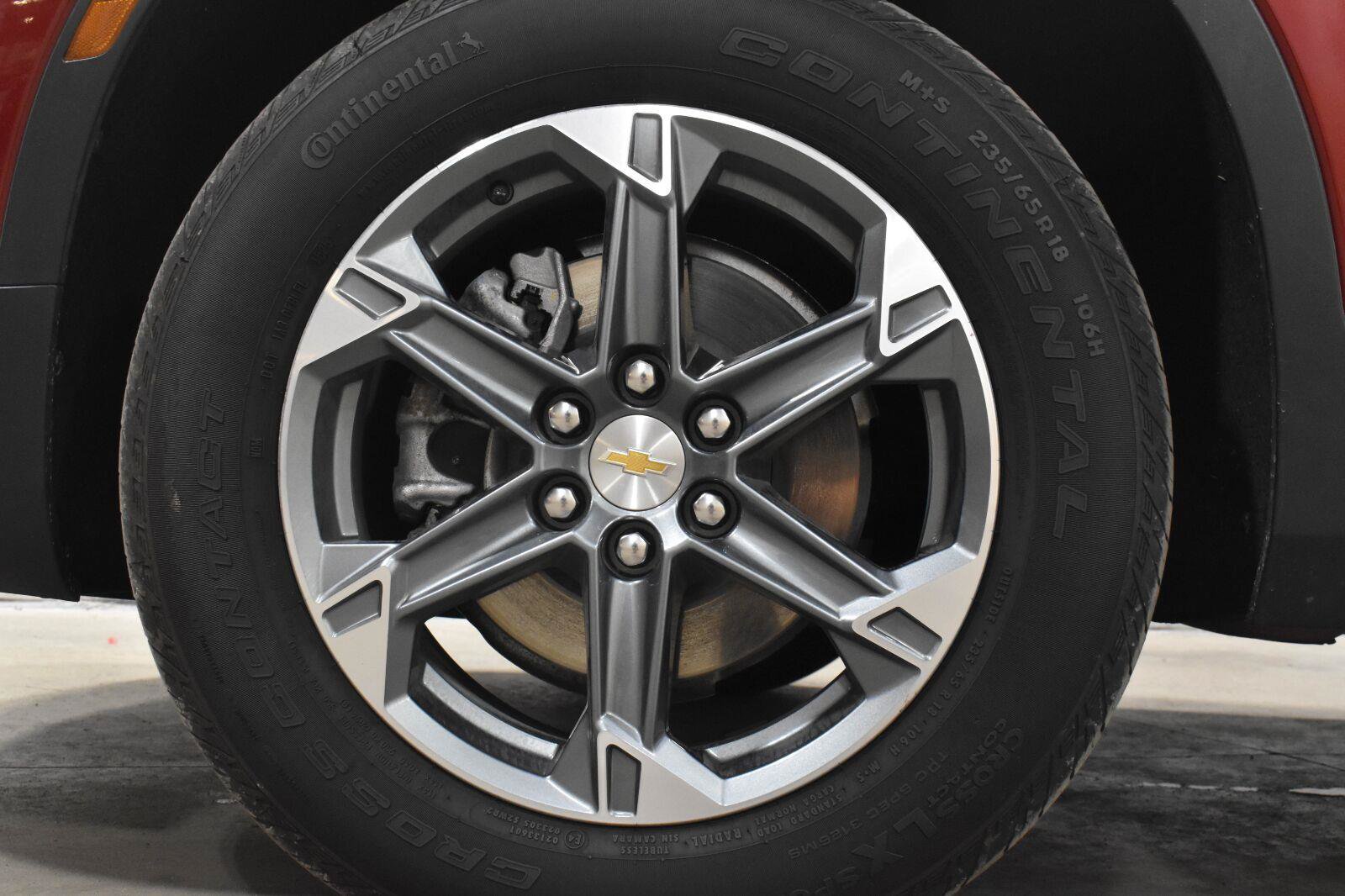 Used 2025 Chevrolet Blazer LT AWD/4WD image 33