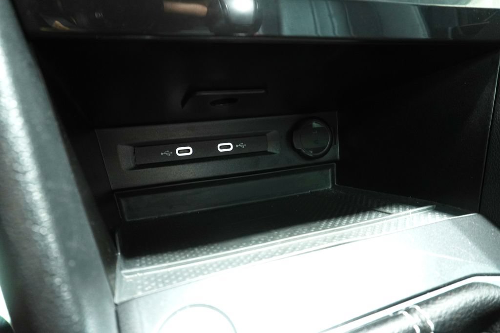 Certified 2024 Volkswagen Tiguan SE AWD/4WD image 20