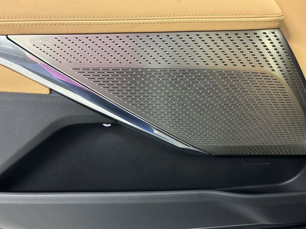 New 2025 Cadillac Escalade IQ Luxury 2 image 33