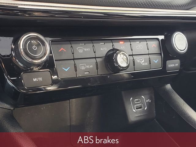 Used 2022 Jeep Compass Trailhawk w/ Sun and Sound Group AWD/4WD image 32