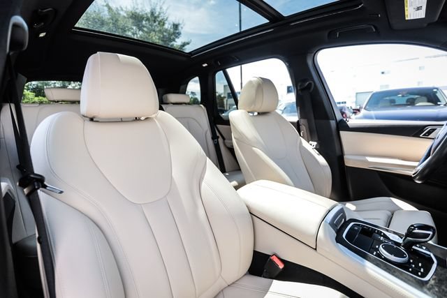 Used 2022 BMW X5 xDrive40i AWD/4WD image 62
