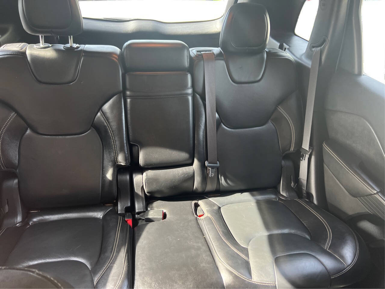 Used 2015 Jeep Cherokee Latitude w/ Comfort/Convenience Group AWD/4WD image 15