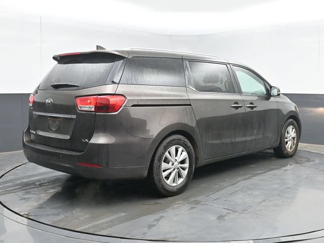 Used 2017 Kia Sedona LX w/ LX Essentials Premium Package FWD image 10