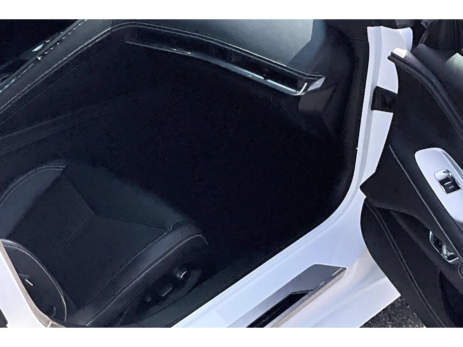 Used 2022 Chevrolet Corvette Stingray Premium Conv w/ Z51 Performance Package RWD image 38