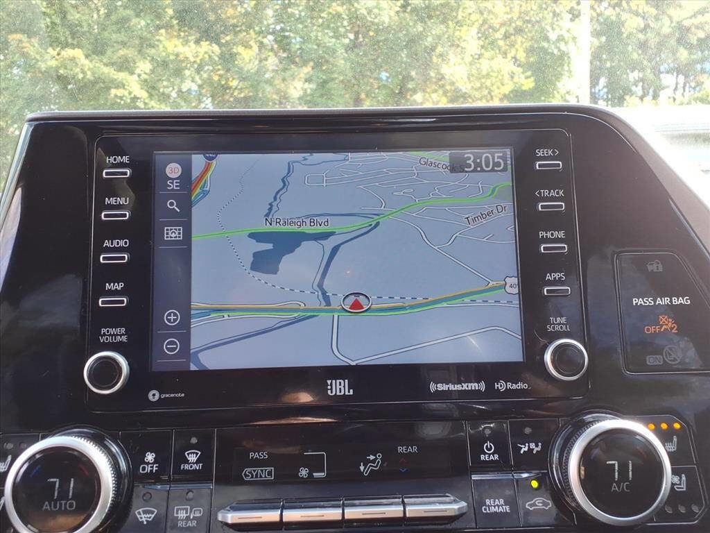 Used 2021 Toyota Highlander Limited AWD/4WD image 21