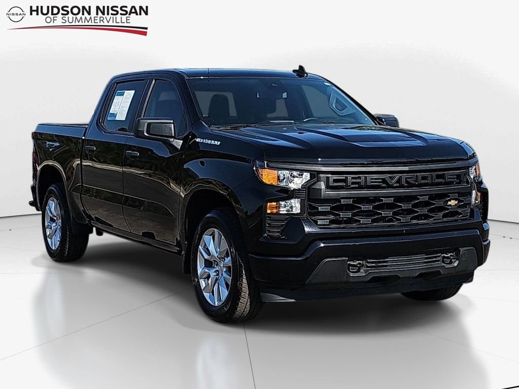 Used 2024 Chevrolet Silverado 1500 Custom image 1