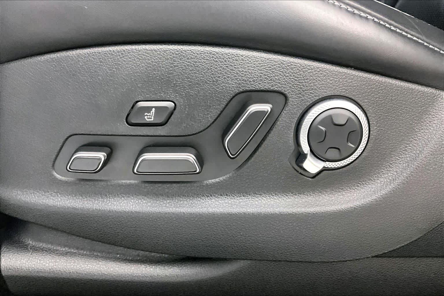 Used 2025 Genesis GV80 3.5T Prestige AWD/4WD image 32