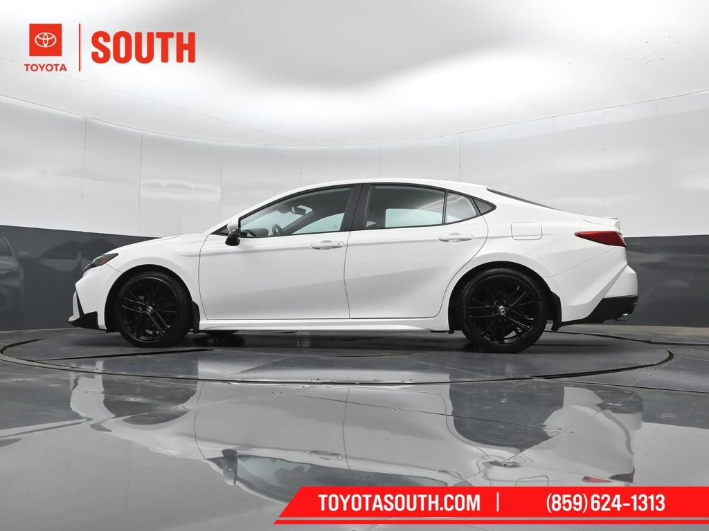 Used 2025 Toyota Camry SE w/ Convenience Package FWD image 45