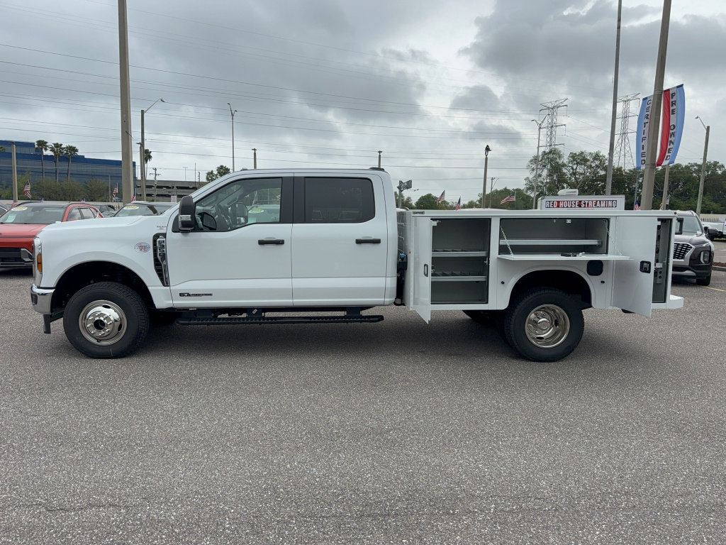 New 2026 Ford F350 XL w/ XL Chrome Package image 9
