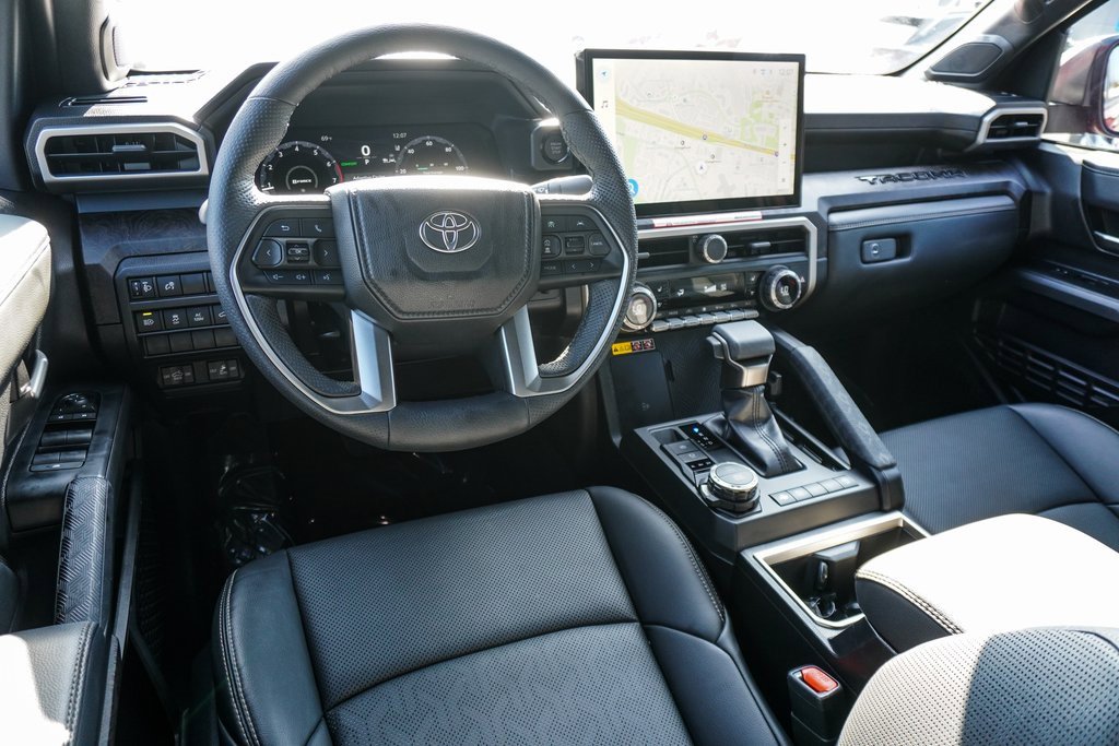 Used 2025 Toyota Tacoma Limited image 15