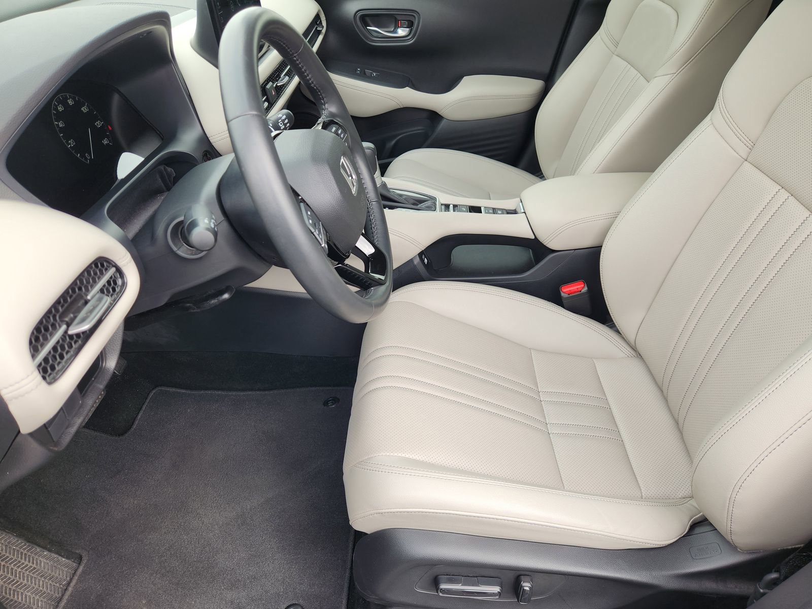 Used 2023 Honda HR-V EX-L image 15