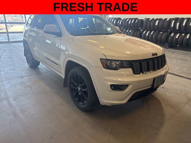 Used 2019 Jeep Grand Cherokee Altitude video 1