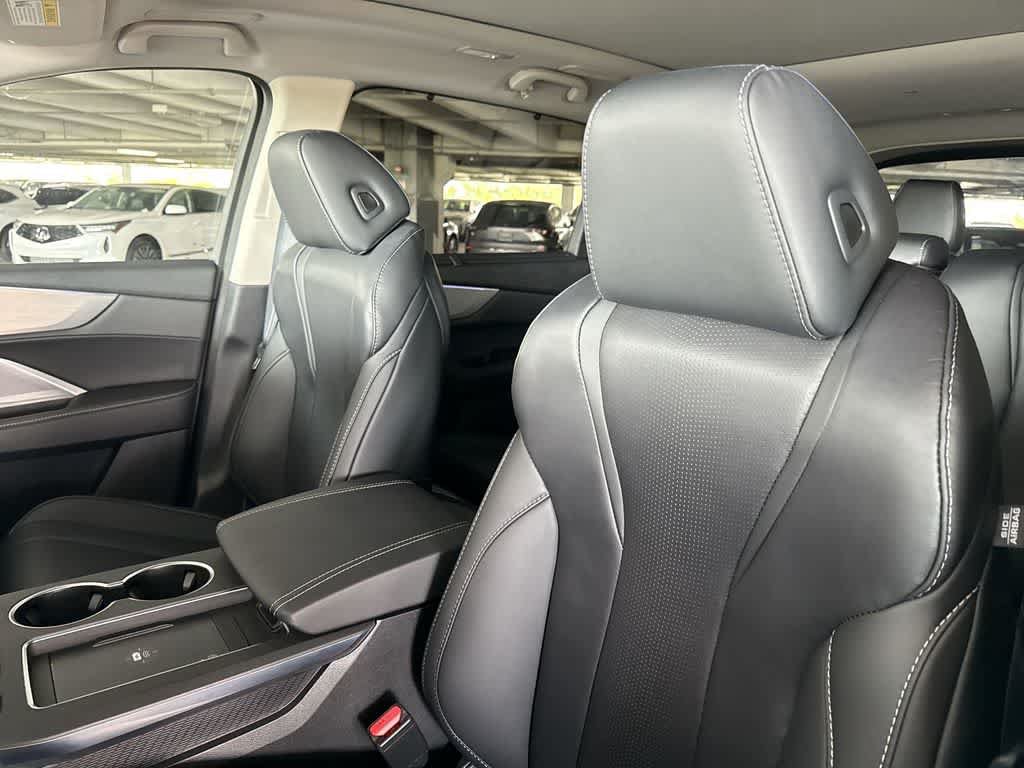 Used 2025 Acura MDX FWD w/ Technology Package image 14