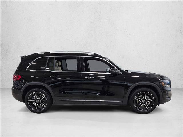 Used 2026 Mercedes-Benz GLB 250 image 4