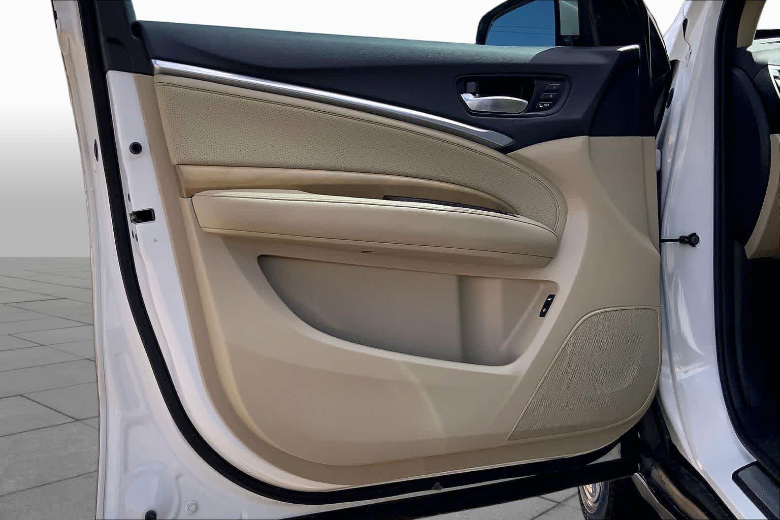 Used 2020 Acura MDX FWD w/ Technology Package image 22