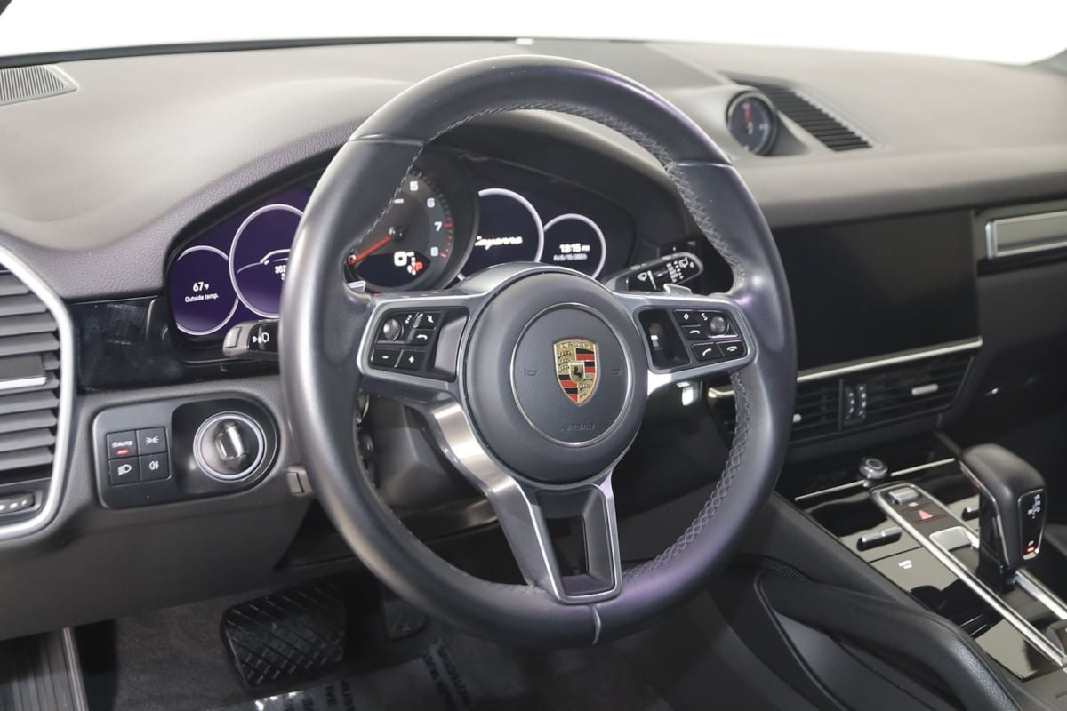 Used 2023 Porsche Cayenne Platinum Edition AWD/4WD image 6
