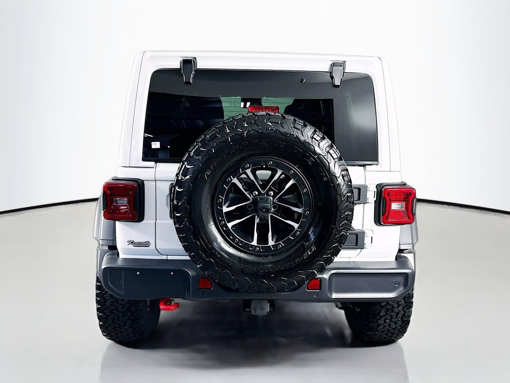 Used 2025 Jeep Wrangler Unlimited Rubicon w/ XTREMEE 35" Tire Package AWD/4WD image 6