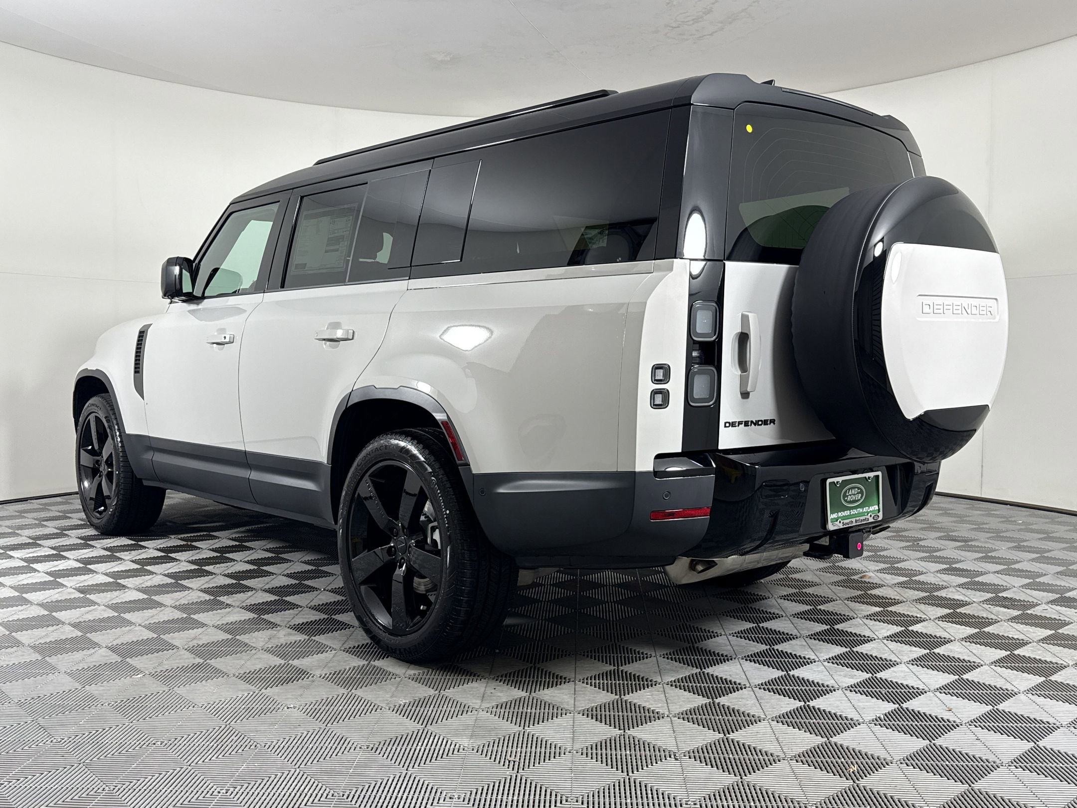 New 2026 Land Rover Defender 130 S AWD/4WD image 3