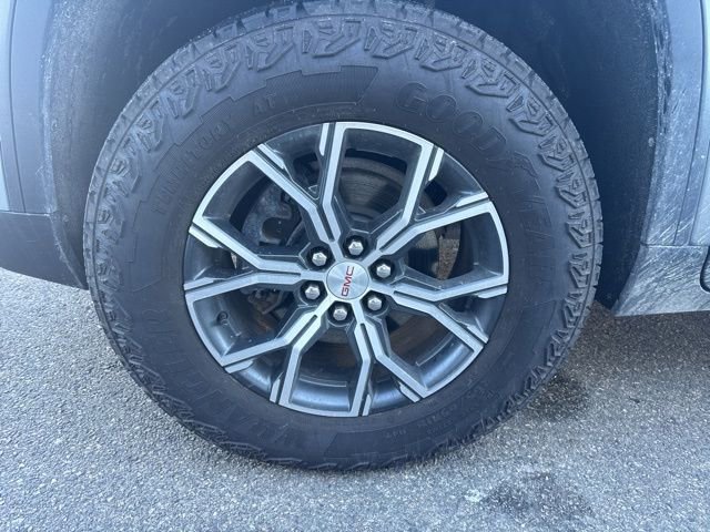 Used 2024 GMC Acadia AT4 w/ Luxury Package AWD/4WD image 7