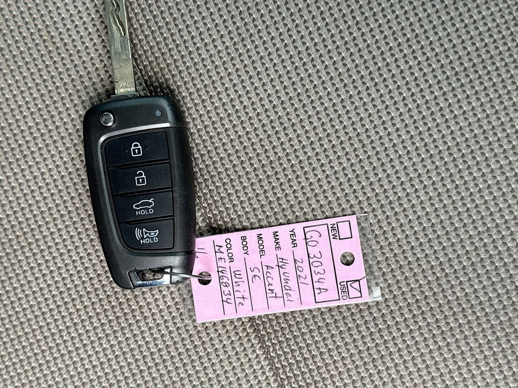 Used 2021 Hyundai Accent SE FWD image 34
