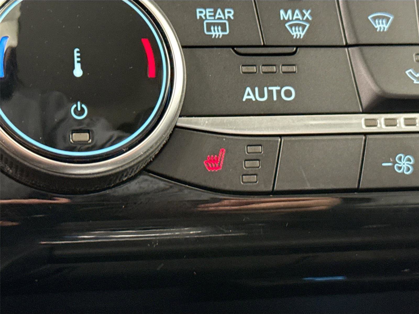 Used 2022 Ford Escape SEL w/ Technology Package image 8