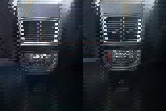 New 2026 Volkswagen Atlas SE image 31