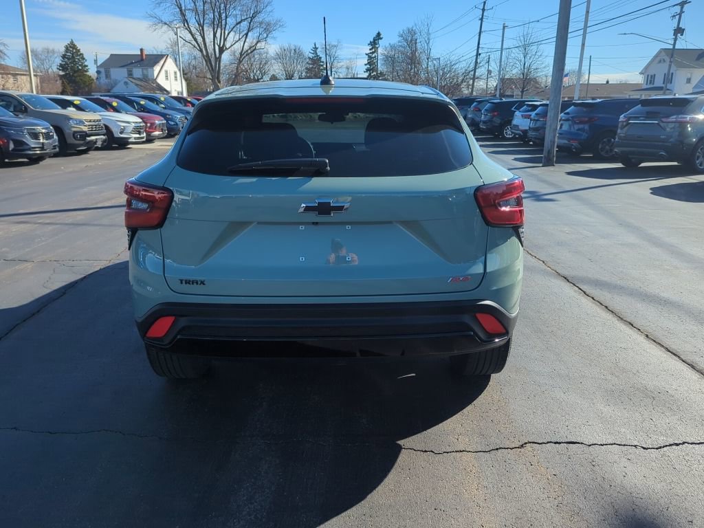 Certified 2024 Chevrolet Trax RS w/ Driver Confidence Package image 8