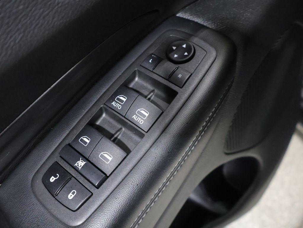 Used 2022 Dodge Durango SXT w/ Blacktop Package image 23