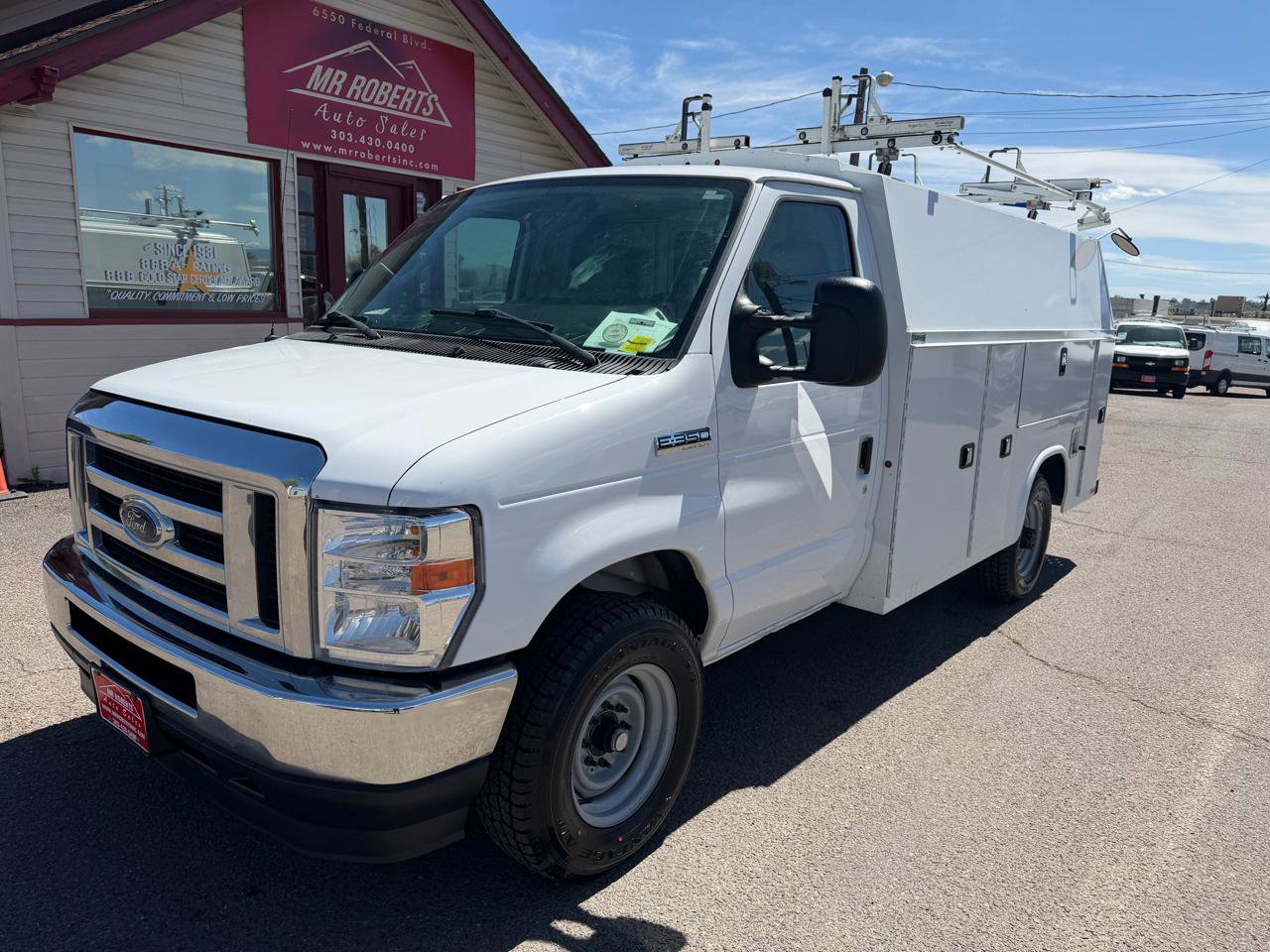 Used 2021 Ford E-350 and Econoline 350 Super Duty w/ Power Windows & Locks Group image 4