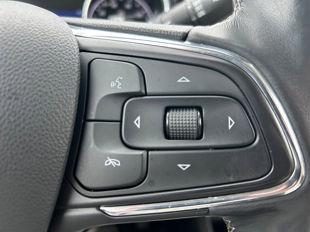 Used 2023 Buick Encore GX Essence w/ Experience Buick Package image 12