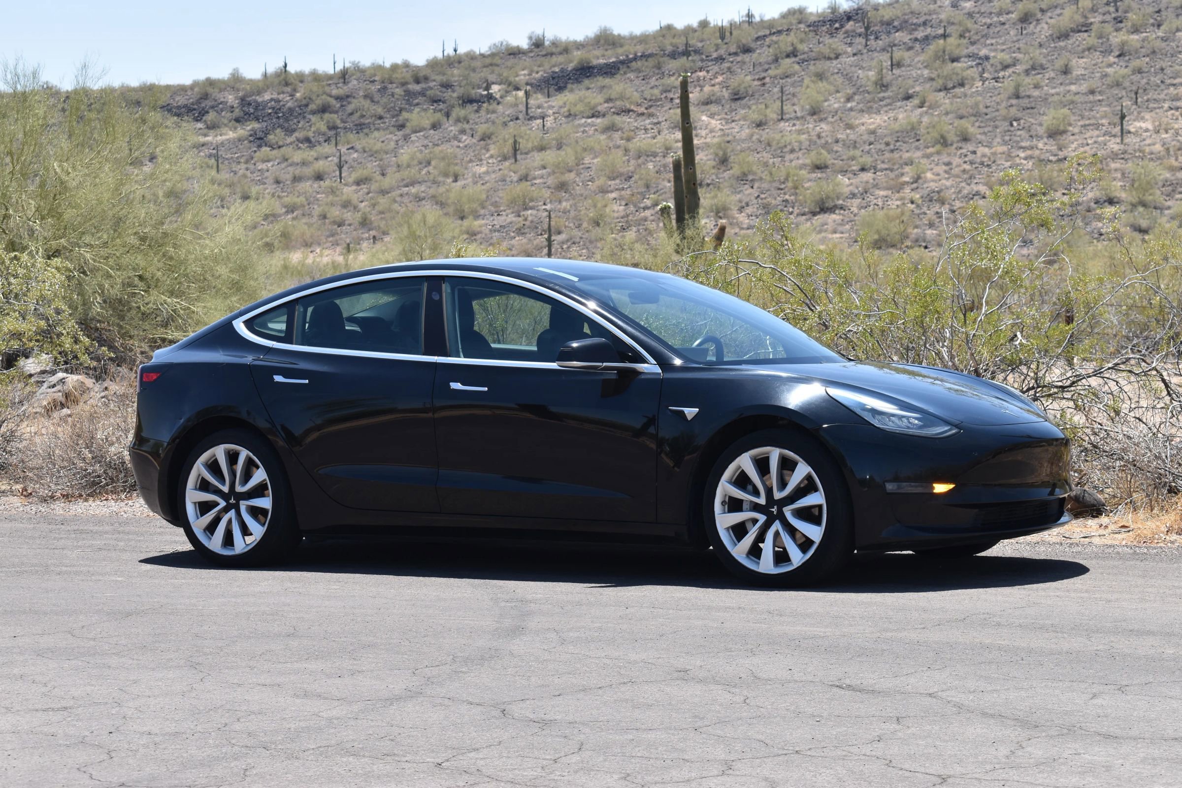 Used 2018 Tesla Model 3 Long Range image 3