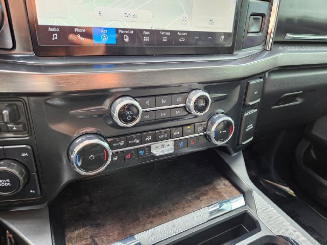Used 2024 Ford F350 Lariat w/ Lariat Ultimate Package AWD/4WD image 33