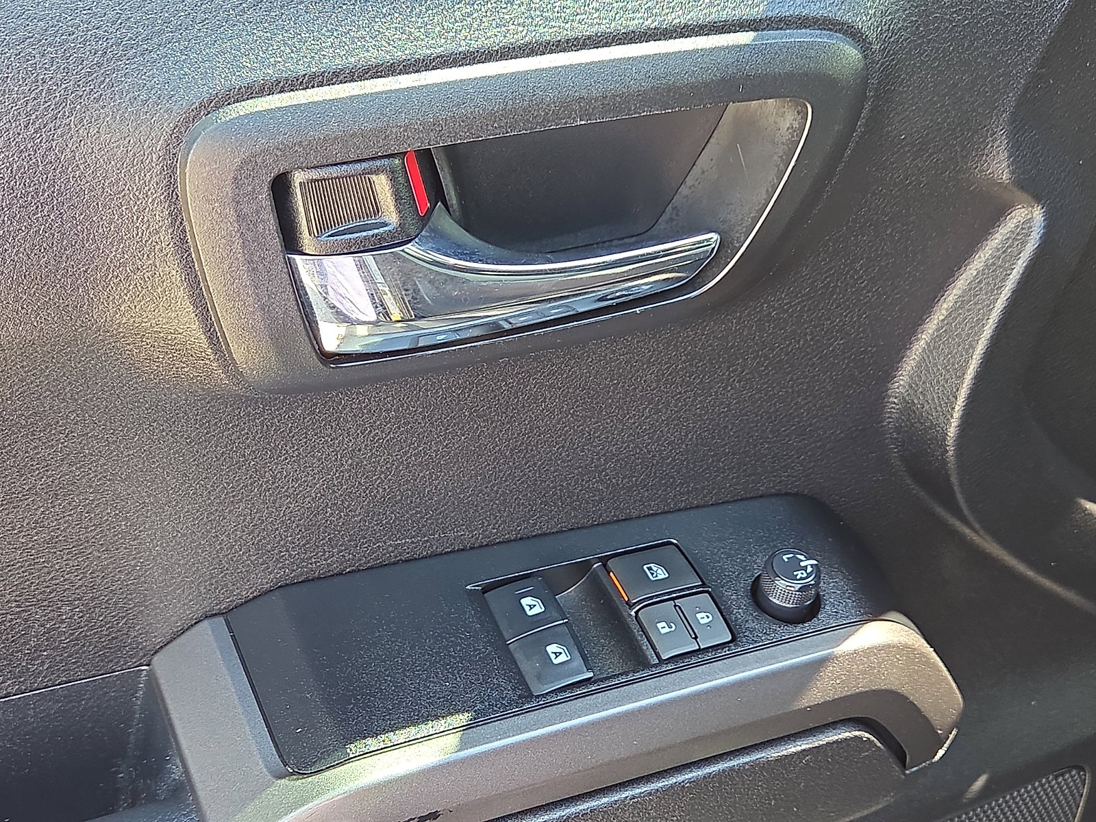 Used 2023 Toyota Tacoma TRD Off-Road AWD/4WD image 13