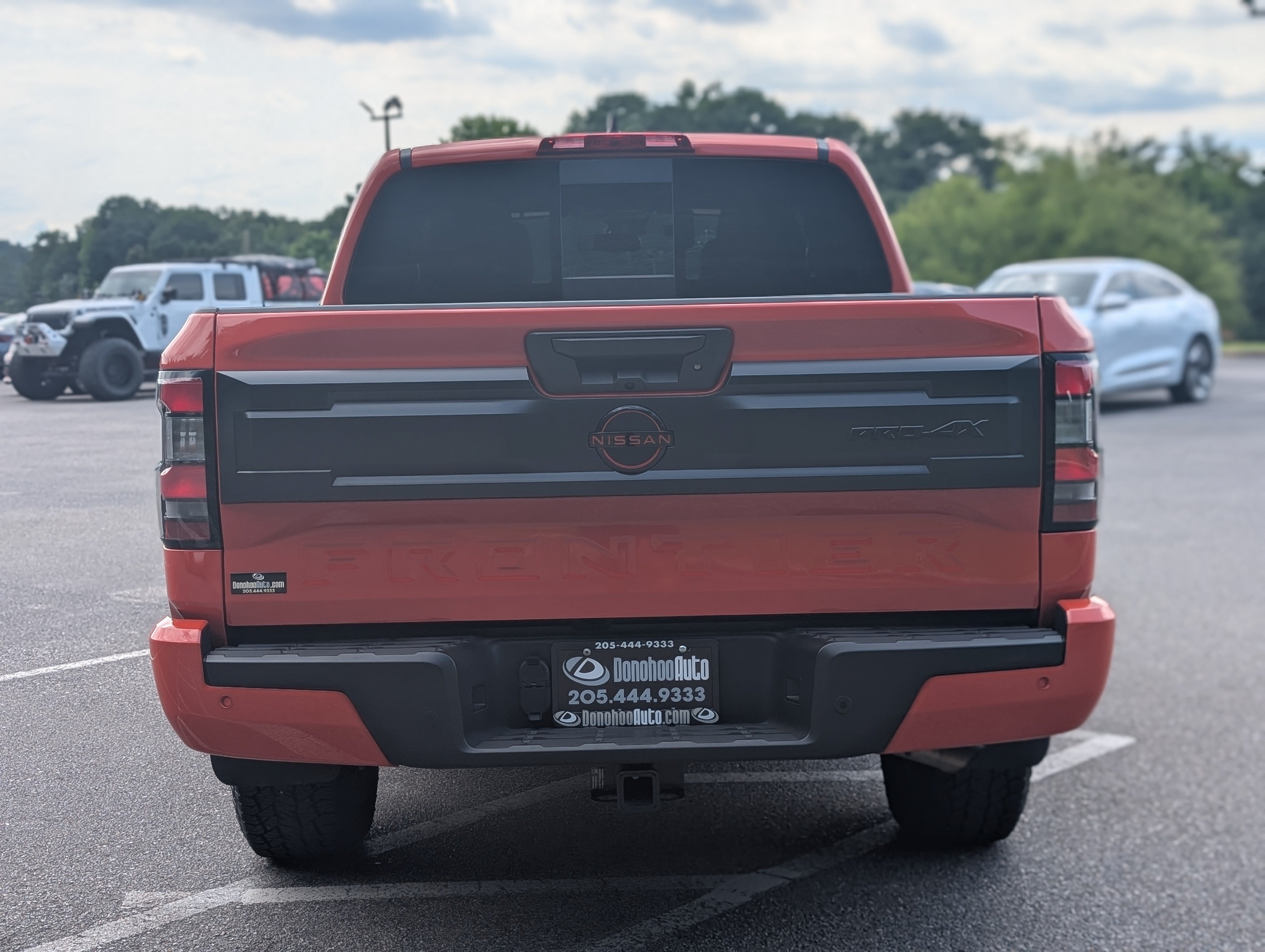 Used 2025 Nissan Frontier PRO-4X w/ Pro Convenience Package AWD/4WD image 8