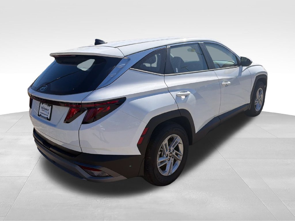 Used 2026 Hyundai Tucson SE FWD image 5