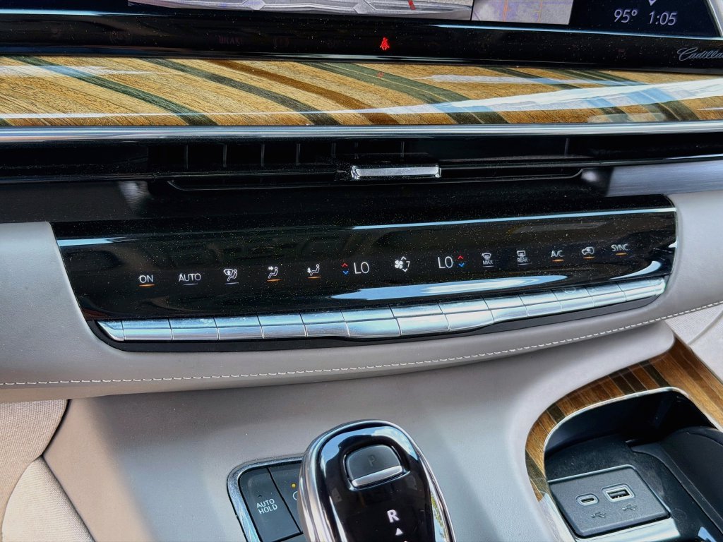 Used 2023 Cadillac Escalade Sport Platinum AWD/4WD image 20