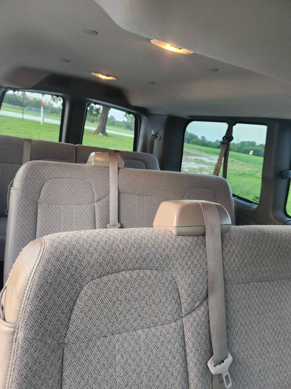 Used 2016 GMC Savana 3500 LT w/ LT Preferred Equipment Group RWD image 12