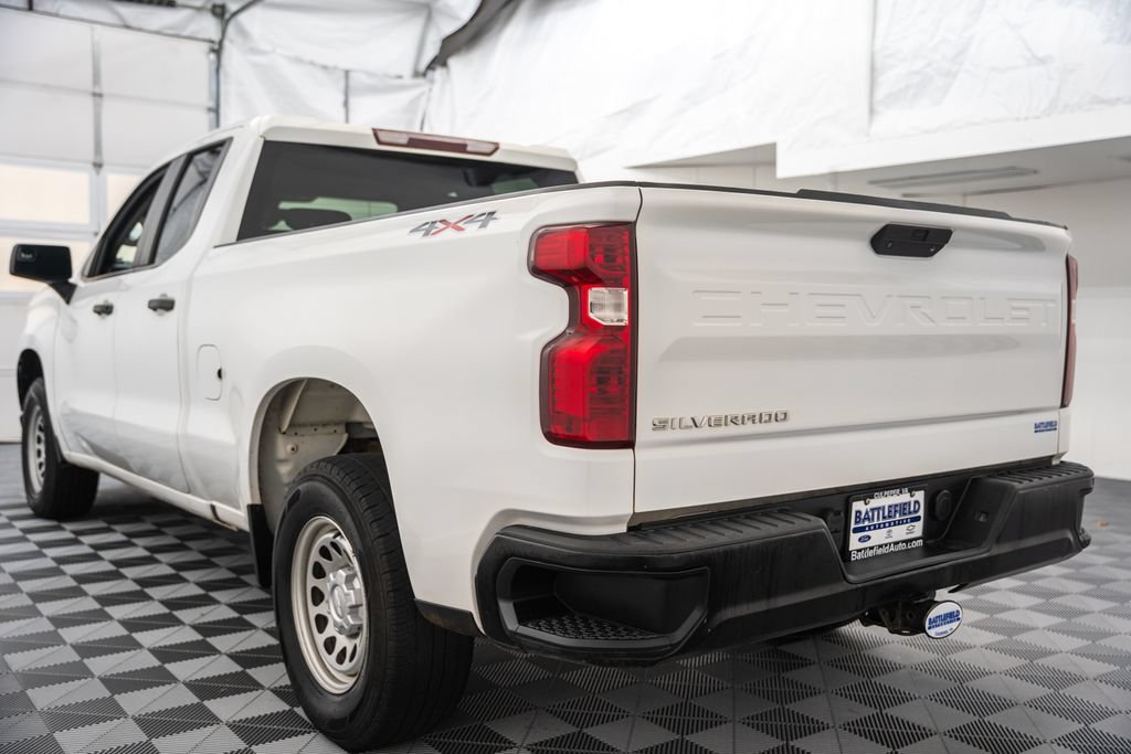 Used 2021 Chevrolet Silverado 1500 W/T w/ WT Value Package AWD/4WD image 7