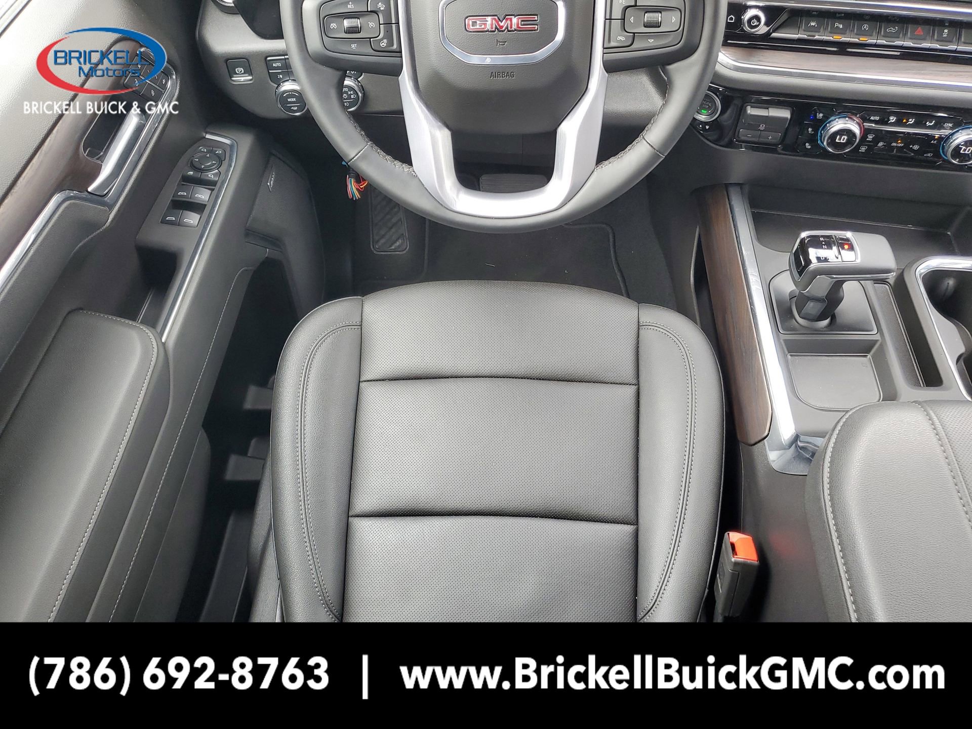 New 2025 GMC Sierra 1500 SLT w/ SLT Convenience Package image 14