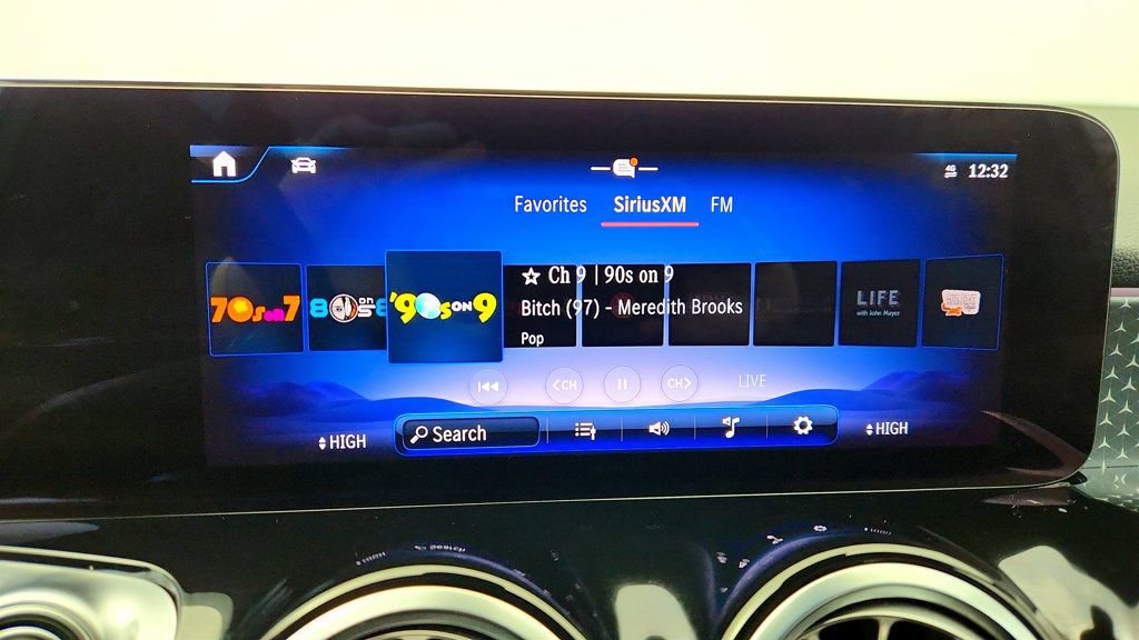 Used 2024 Mercedes-Benz EQB 250+ image 18