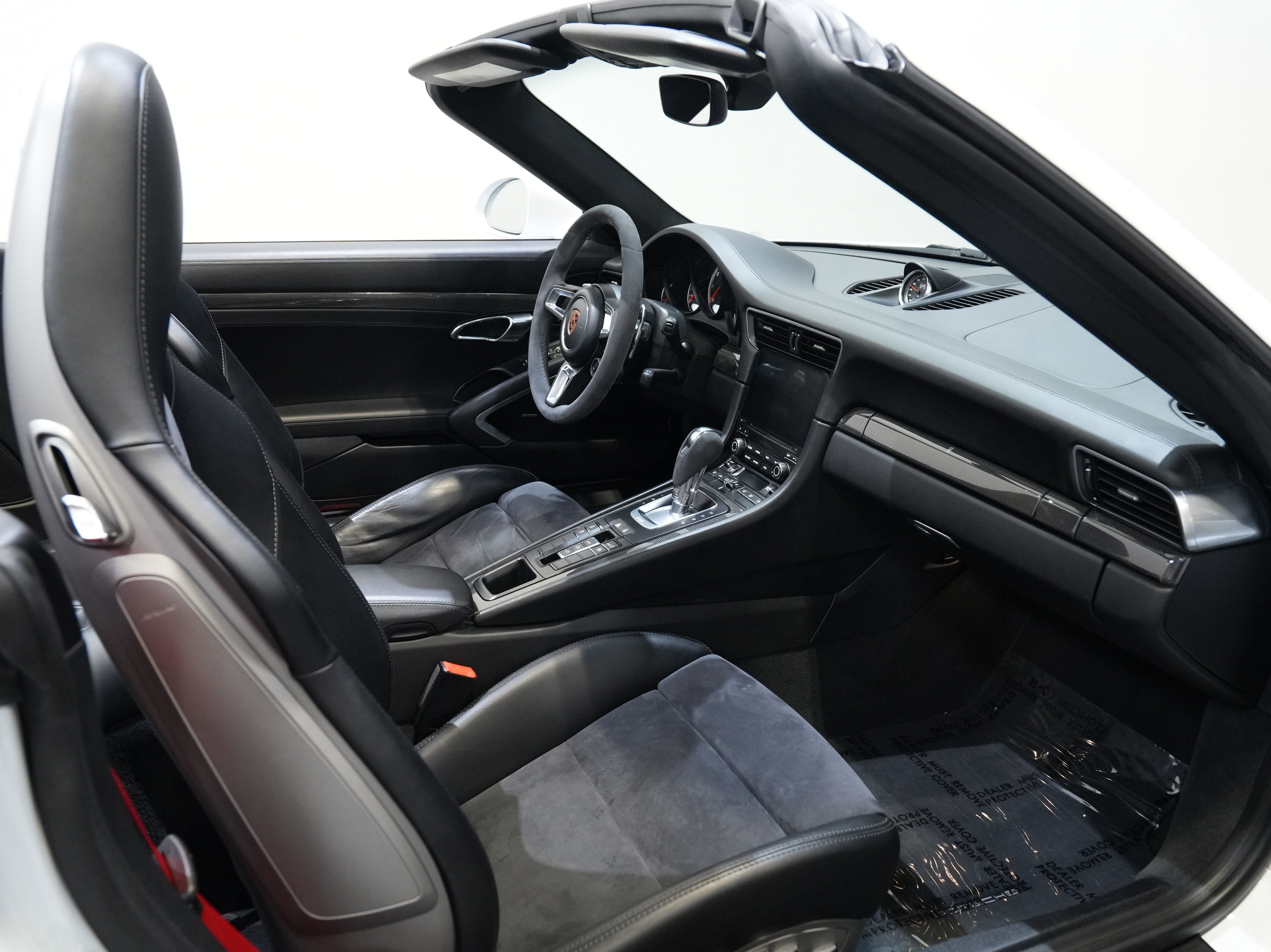 Used 2017 Porsche 911 Turbo AWD/4WD image 33
