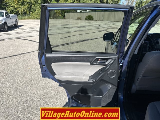 Used 2016 Subaru Forester 2.5i Touring w/ Popular Package #2 AWD/4WD image 30