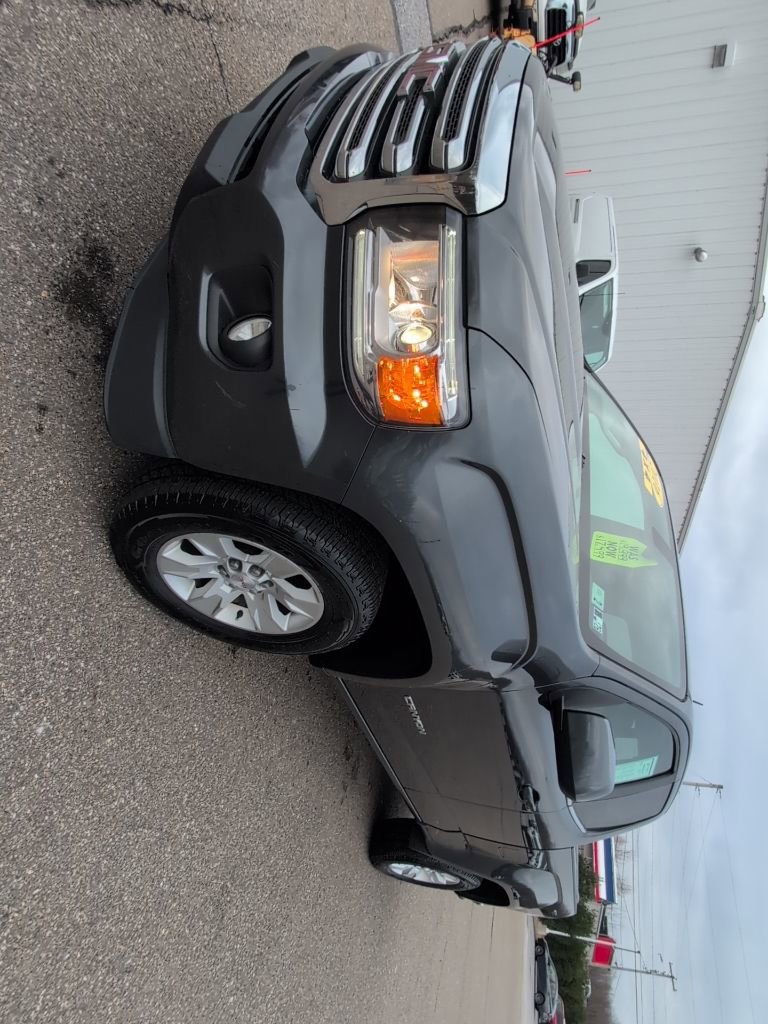 Used 2016 GMC Canyon SLE w/ SLE Convenience Package image 2