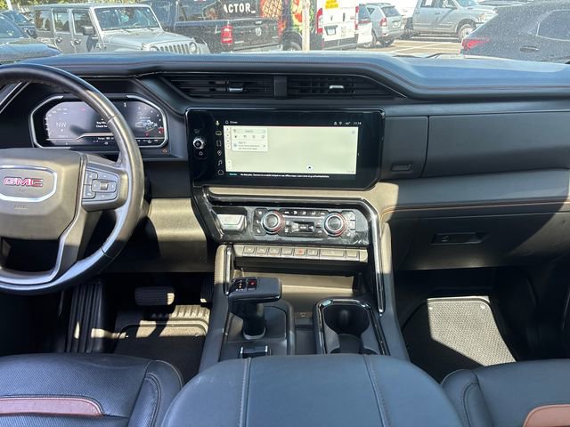 Used 2023 GMC Sierra 1500 AT4 w/ AT4 Preferred Package AWD/4WD image 9