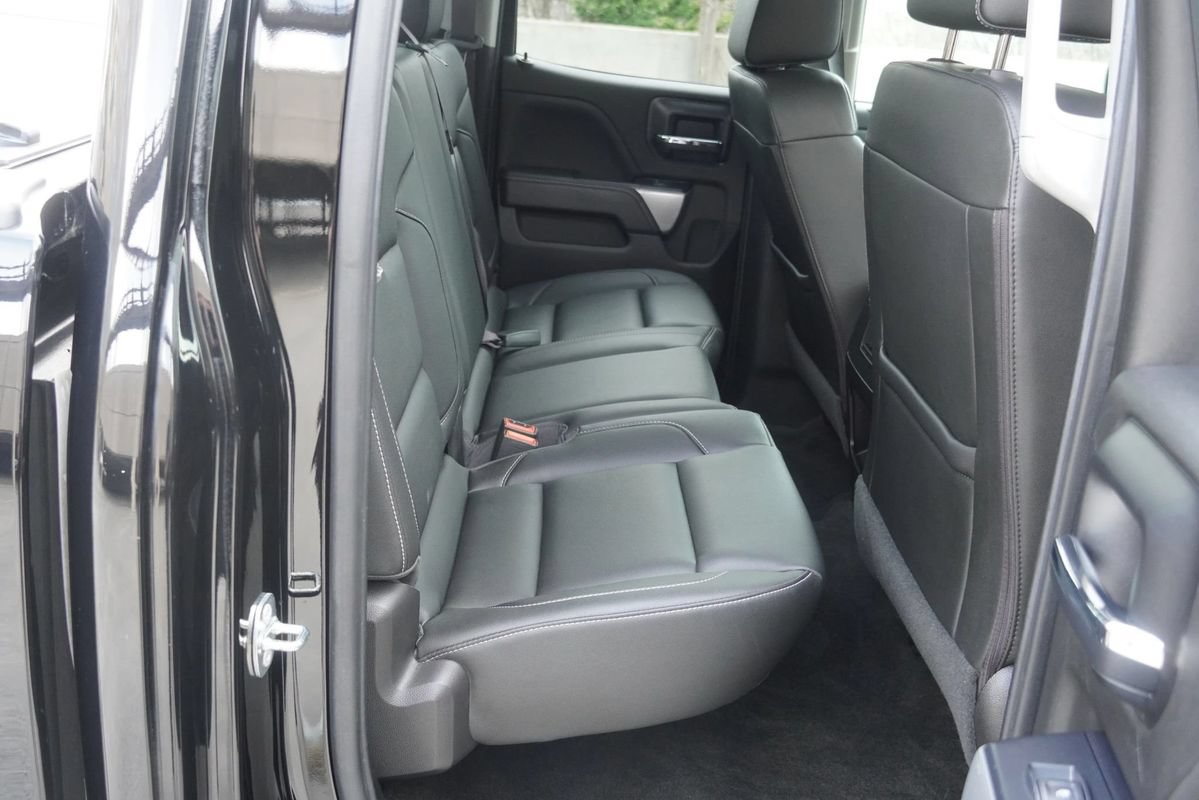 Used 2017 Chevrolet Silverado 1500 LTZ Z71 AWD/4WD image 32