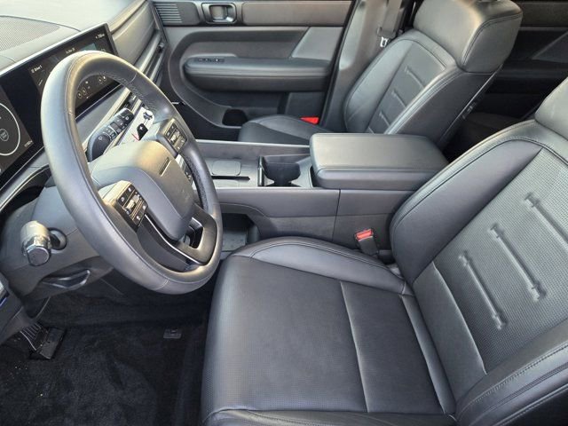 Used 2025 Hyundai Santa Fe Calligraphy AWD/4WD image 12