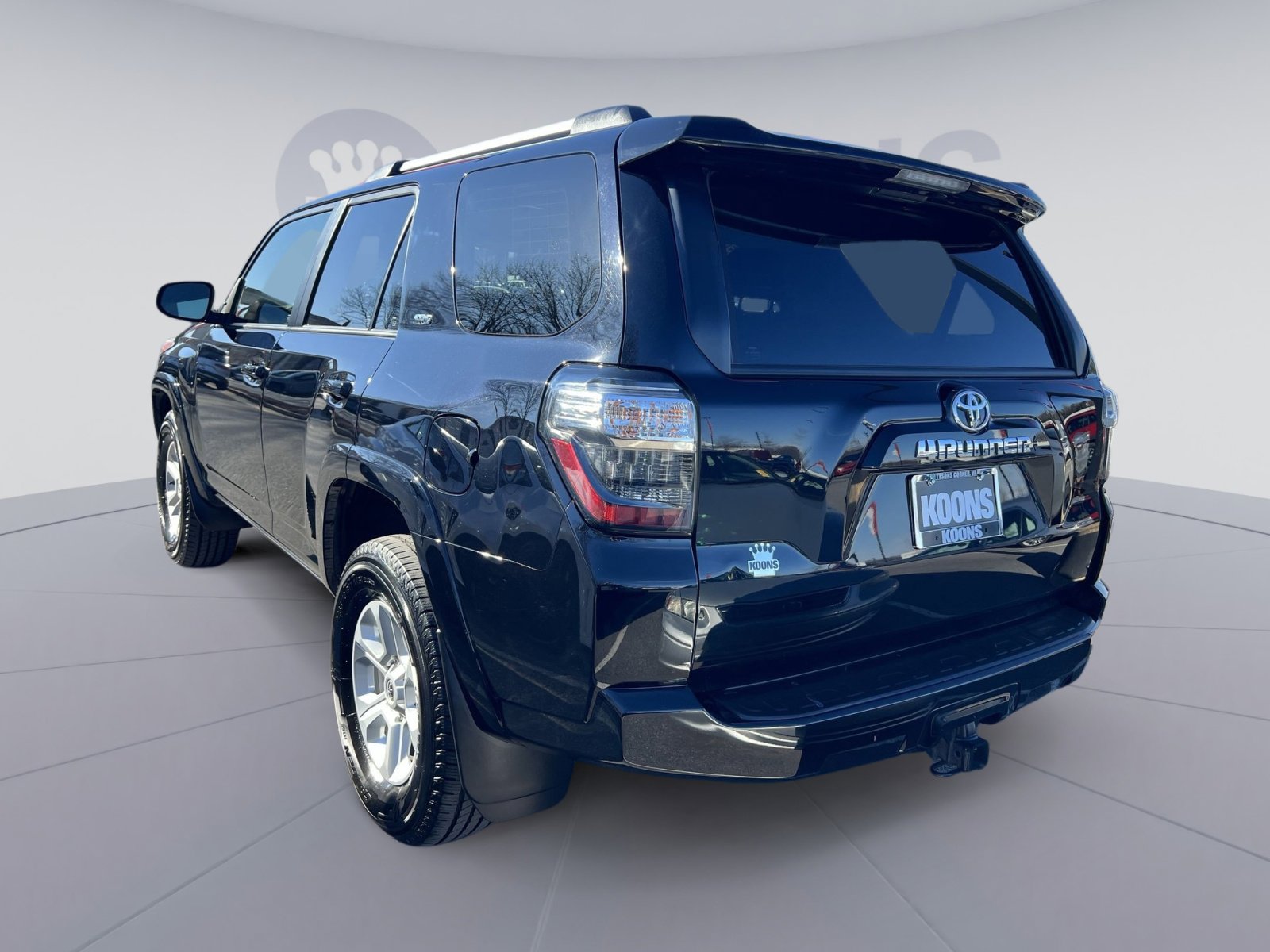 Used 2024 Toyota 4Runner SR5 image 2